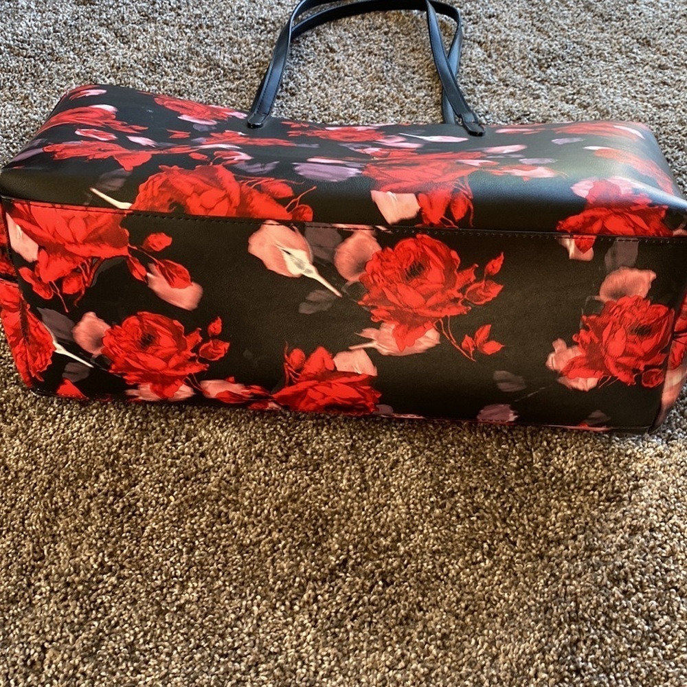 Victoria's Secret floral bag - Picture 3 of 4